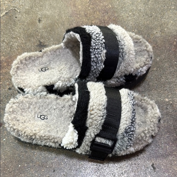 UGG platform sandals - Picture 2 of 5